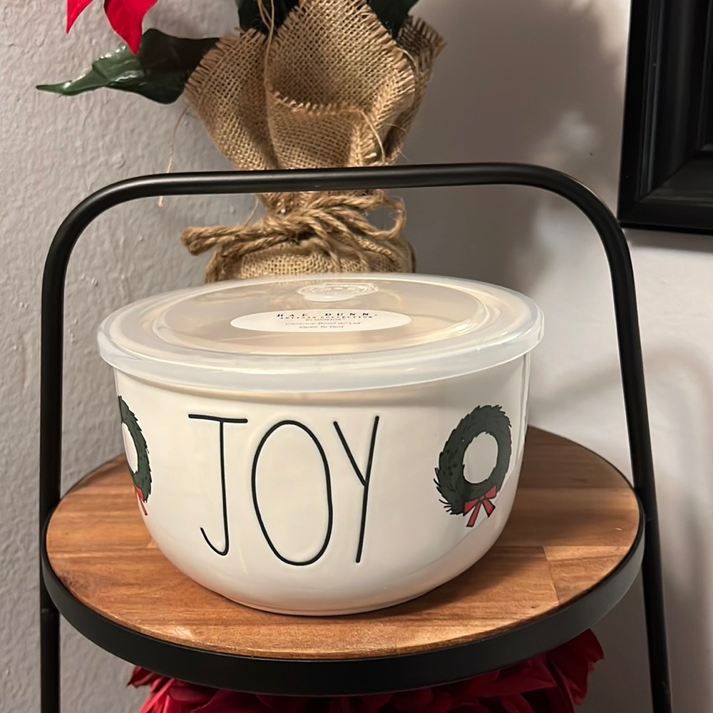 Rae Dunn “JOY” Dish with Lid & Wreath Design New